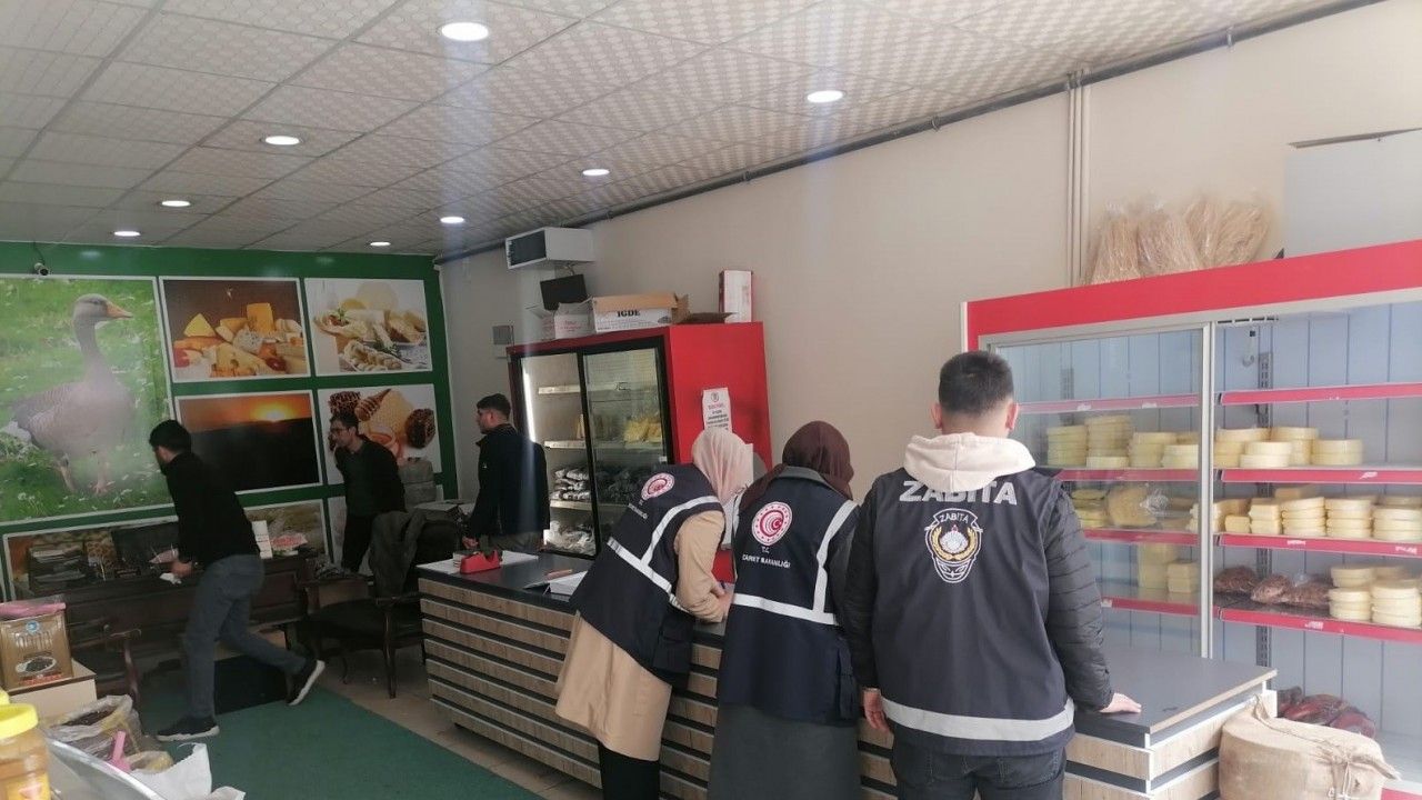Kars’ta işyerleri denetlendi