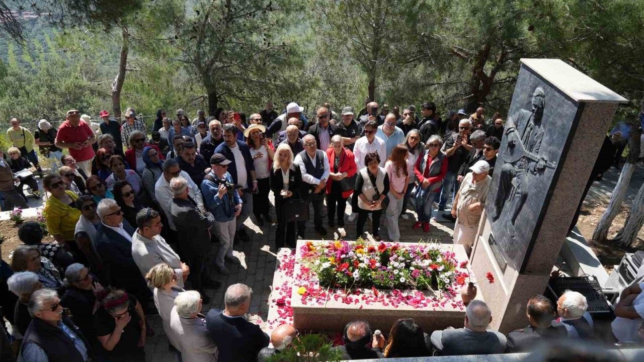 Türk Halk Müziği Sanatçısı Ali Ekber Çiçek ölümünün 19. yılında anıldı