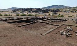 Çayönü Tepesi kazılarında 60 yıldır bilinmezliklerin ortaya çıkartılması için arkeolojik çalışmalar yeni dönemde de yürütülüyor