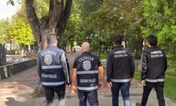 Erzincan’da polisin okul çevrelerinde denetimleri sürüyor