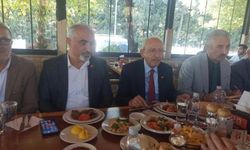 Eski CHP Genel Başkanı Kemal Kılıçdaroğlu İnegöl’de mola verdi