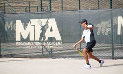 2 bin 300 rakımda uluslararası tenis turnuvası