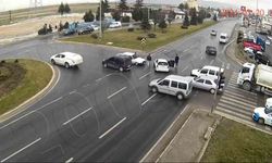 Afyonkarahisar’da trafik kazaları şehir güvenlik kameralarına yansıdı