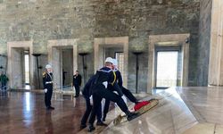 Genç Kızılay Gönüllüleri’nden Anıtkabir ziyareti