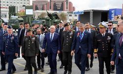 Milli Savunma Bakanı Güler, SAHA EXPO’da stantları gezdi