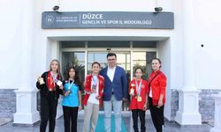 Yazıcı’dan başarılı sporculara hediye