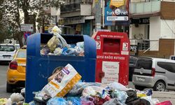 Buca’da belediye çalışanları iş bıraktı, ilçede çöp yığınları oluştu