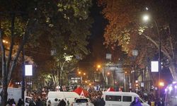 Gürcistan’da yol kapatıp çadır kuran protestoculara polis müdahalesi