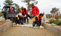 Kahramanmaraş’ta mezarlıklara bakım ve onarım