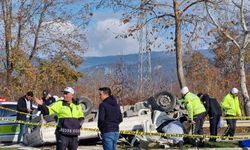 Takla atan kamyonette 2 kişi hayatını kaybetti