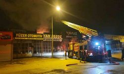 Van Oto Sanayi Sitesi’nde korkutan yangın