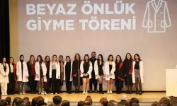 BİLGİ Sağlık öğrencileri beyaz önlüklerini giydi