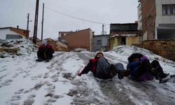 Bayburt’ta kar ve buzlanma düşmeye bağlı kırık vakalarını artırdı