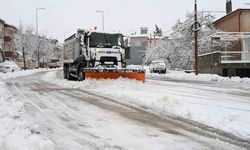 Isparta’da kar yağışı nedeniyle taşımalı eğitime 1 gün ara verildi