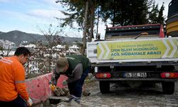 Kuşadası Belediyesi Acil Müdahale Birimi sorunları çözüme kavuşturuyor