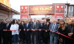 Yunusemre’de Yeni Yıl Çarşısı açıldı