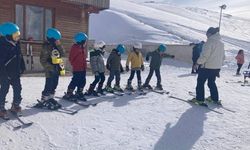 Hakkari’de geleceğin kayakçıları yetiştiriliyor