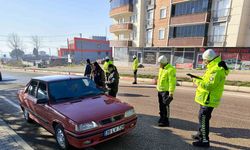 Malkara polisi uygulamada vatandaşların yeni yılını kutladı