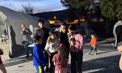 Akçadağ Belediye Başkanı Ulutaş, depremzedelerle iftar yaptı