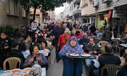 Nazilli’de Kuaförler Sokağı sakinleri iftarda buluştu