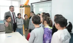 Bakan Tekin'den Çorum güzergahında 'çat kapı' ziyaretler