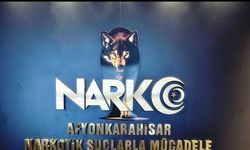 Aracın gizli bölmesindeki uyuşturucuyu polis böyle buldu