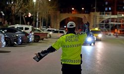 Isparta’da asayiş ve trafik denetiminde 7 araç sürücüsüne ceza