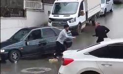 Pompalı tüfekle saldırdı, silah tutukluk yaptı: O anlar kamerada