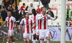 Trendyol Süper Lig: Sivasspor: 2 - Antalyaspor: 0 (Maç sonucu)