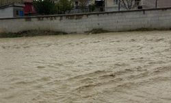 Vatandaşlar yağmur duasına çıktı, Kulu’da sel oldu