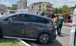 Tır otomobile böyle çarptı