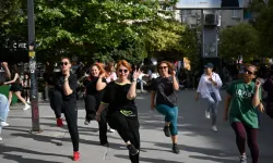 Gençlik coşkusu Bornova sokaklarında yükseliyor