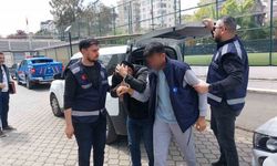 3 kaçak göçmeni taşıyan taksi şoförü tutuklandı