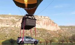 Aksaray’da balonla otomobil uçurdular
