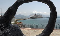 Alanya’ya kruvaziyerle 187 turist geldi