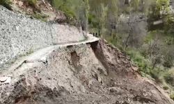 Artvin’de heyelan anı cep telefonu kamerasında