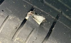 Avusturalya’da kamyondan dökülen metal dökümler 300’den fazla aracın lastikleri patladı