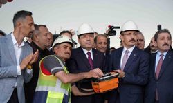 Bakan Tunç: "Yapay zekayla işimizi daha da kolaylaştıracak projeleri önümüzdeki günlerde milletimizle paylaşacağız"