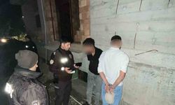 Bekçilerin dikkati sayesinde hırsızlık yapan şahıslar yakalandı