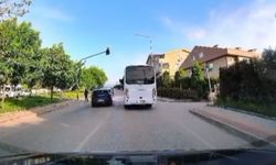 Bursa trafiğinde tehlikeli anlar kameralara yansıdı