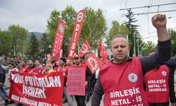 Bursa’da 1 Mayıs’ı işçiler halaylarla kutladı