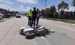 Ekipler dakikalarca dil döktü, parçalanan bisikletini bırakmamak için direndi