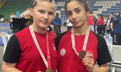Erzincanlı ortaokullu güreşçiden Türkiye Şampiyonluğu