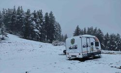 Erzurum’da mayıs ayında yağan kar dağları beyaza bürüdü