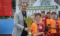 Galatasaray ve Fenerbahçe şampiyon