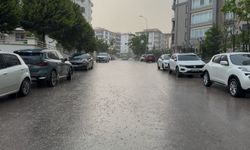 Gaziantep’te sağanak hayatı olumsuz etkiledi