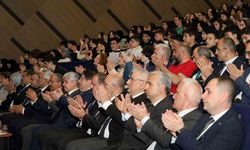 Genç tiyatrocuların sahne aldığı festivalde kazananlar belli oldu