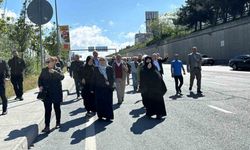 İBB mağduru taksicilerden CHP İl Başkanlığı binası önünde düdüklü protesto