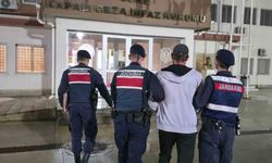 Jandarma şüphesinde haklı çıktı, aranan şahıs yakayı ele verdi