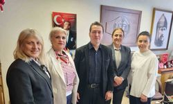 Kadın derneği yöneticileri ‘Yenidoğan çetesi’ davasının savcısını ziyaret etti